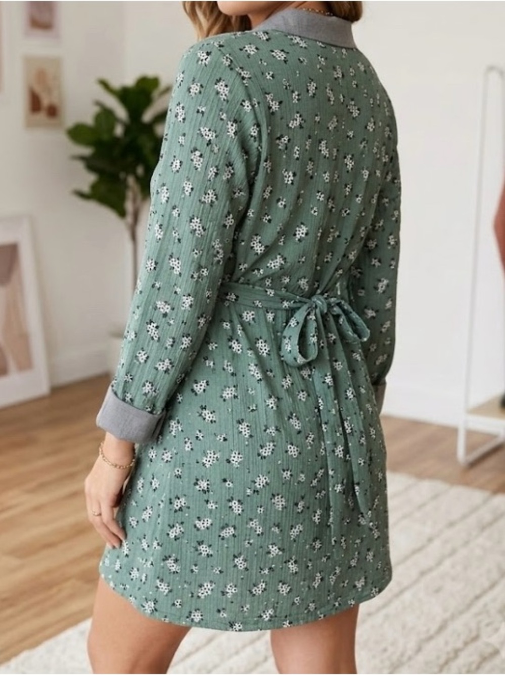 Soft Green Floral Mini Dress – Maternity Friendly 🌿🌸